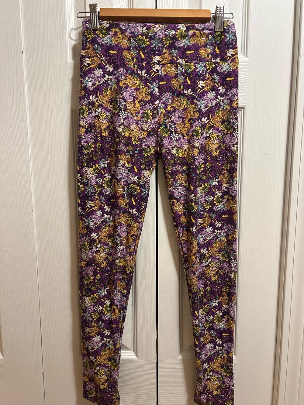 LuLaRoe Purple and Gold Floral Print Leggings